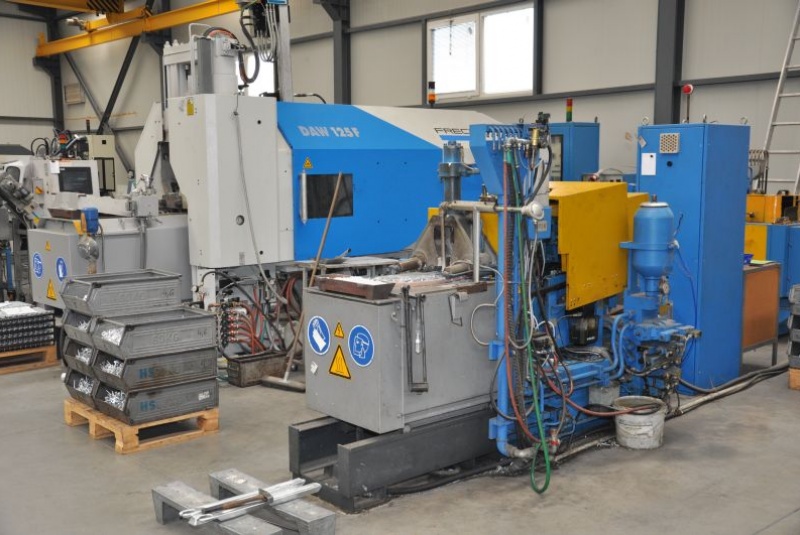 Tlakové odlievanie 2 / Stroje - foto Tlakové odlievanie 2 / Stroje - foto