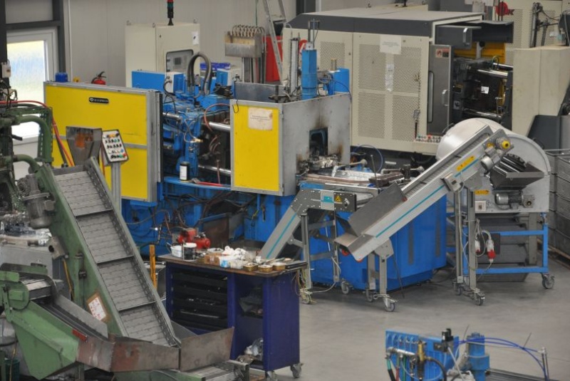 Tlakové odlievanie 2 / Stroje - foto Tlakové odlievanie 2 / Stroje - foto