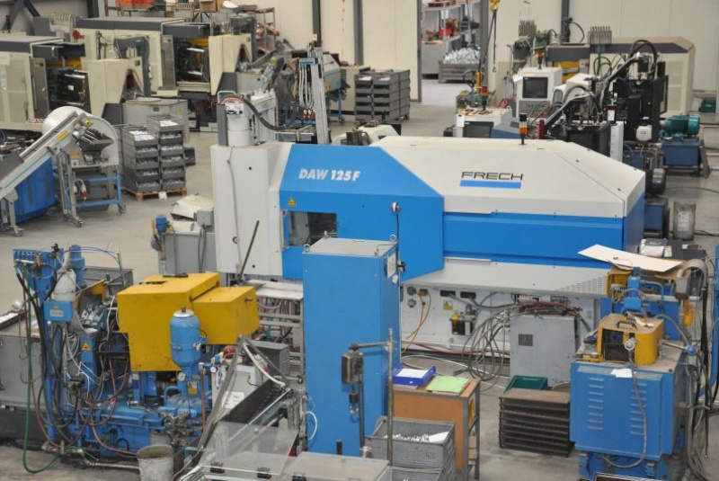 Tlakové odlievanie 2 / Stroje - foto Tlakové odlievanie 2 / Stroje - foto