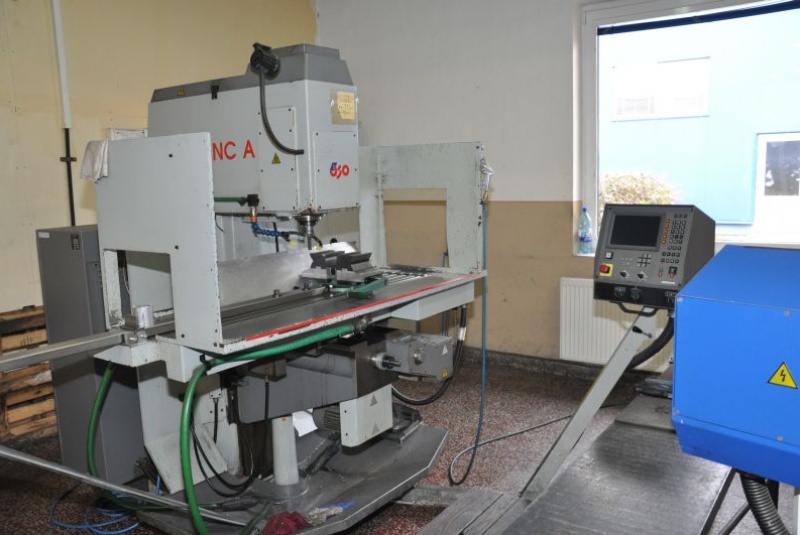 Výroba nerezového záhradného 2 / Stroje - foto Výroba nerezového záhradného 2 / Stroje - foto